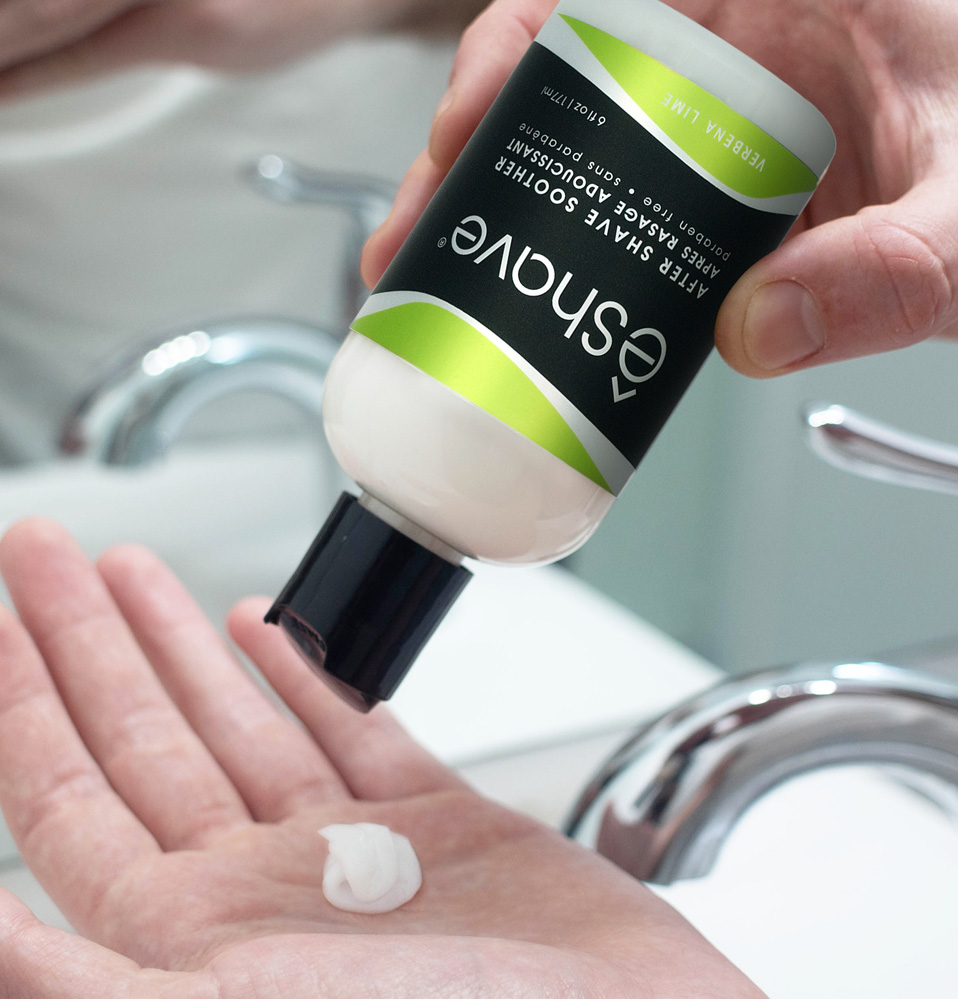 eshave after shave soother verbena lime in hand